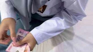 Bokep Indo Sewa Siswi SMA Pakai Kondom